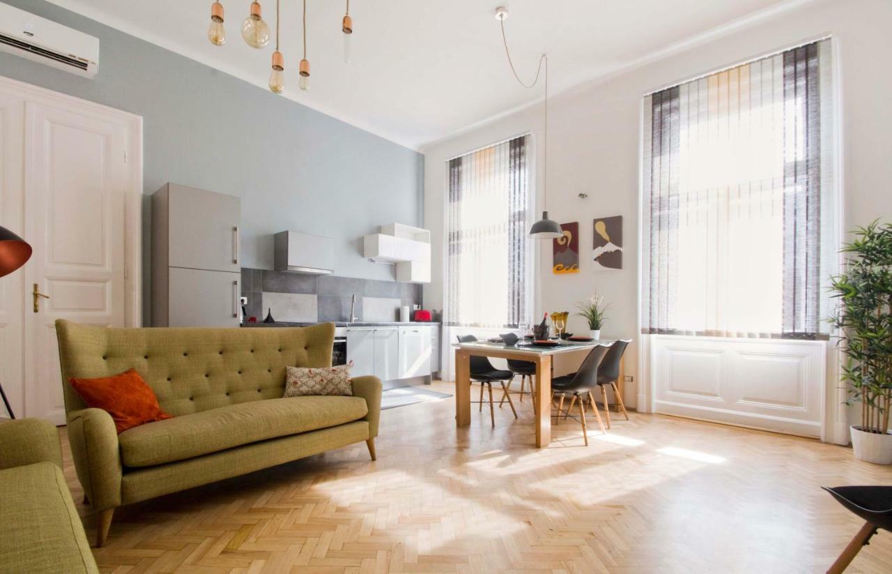 Apartment Andrassy Boulevard *